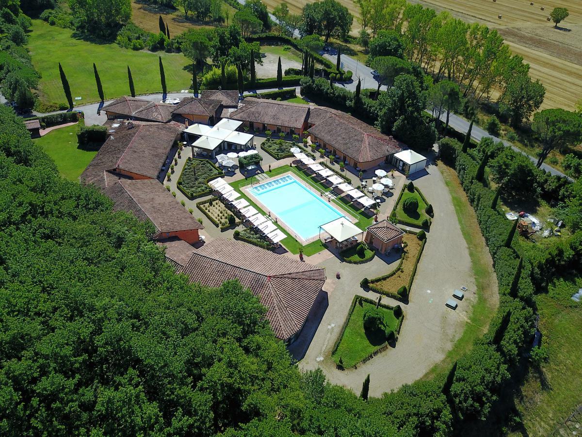 Il Piccolo Castello Hotel Monteriggioni Exterior foto